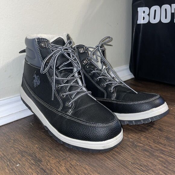 Size 11 Mens US Polo Assn. Black And White Faux Fur High Top Sneakers - Picture 9 of 9